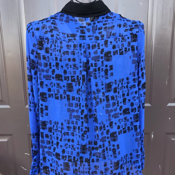 Rock & Republic Women’s Button Up  Blouse - Picture 5 of 8